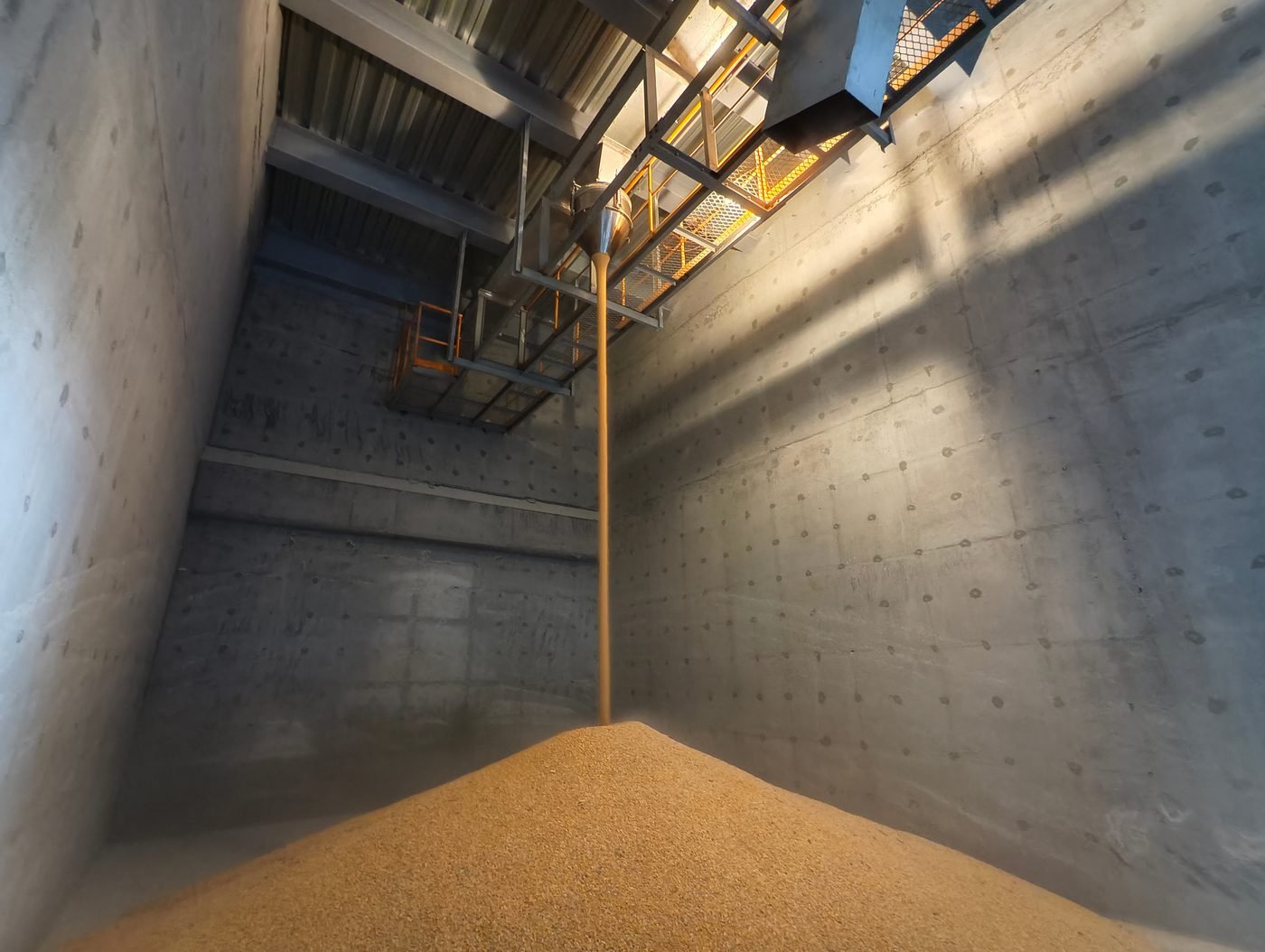 Warehouse receiving area during DustCone loading, air clear of dust